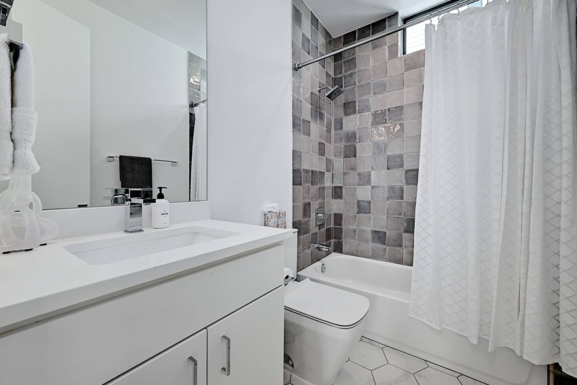 3406 East 17th Street, Unit 5 Austin, TX 78721 - Photo 14 of 17