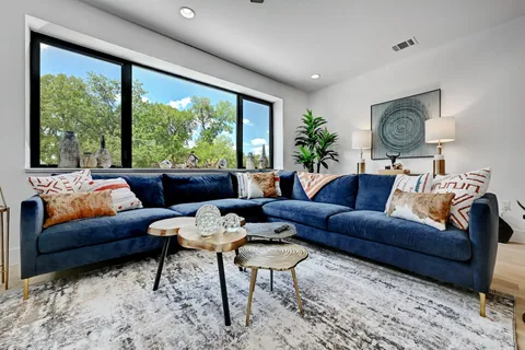 $740,000 | 3406 East 17th Street, Unit 5, Austin, TX 78721