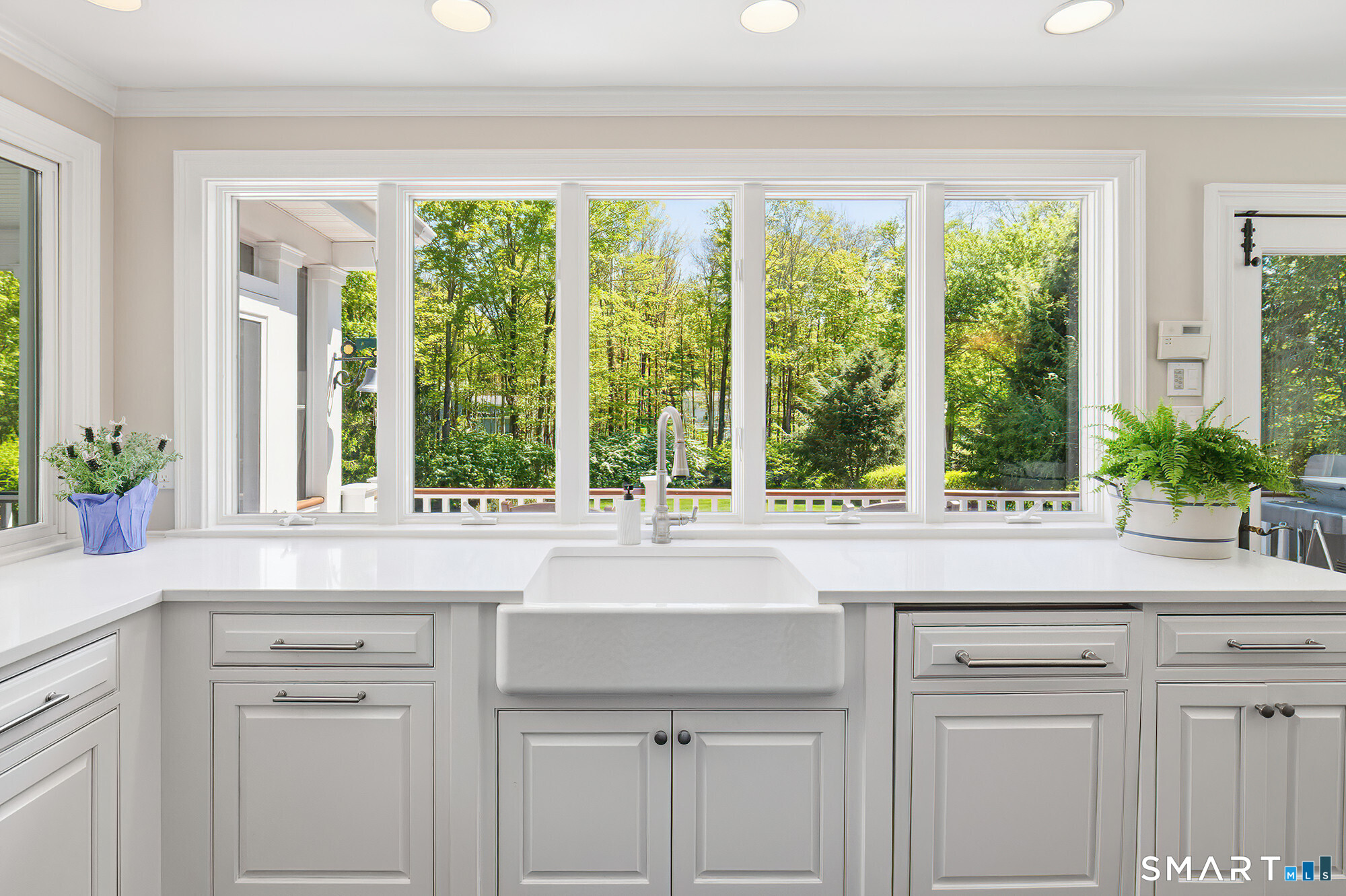 27 Webster Road Ridgefield, CT 06877 - Photo 9 of 40