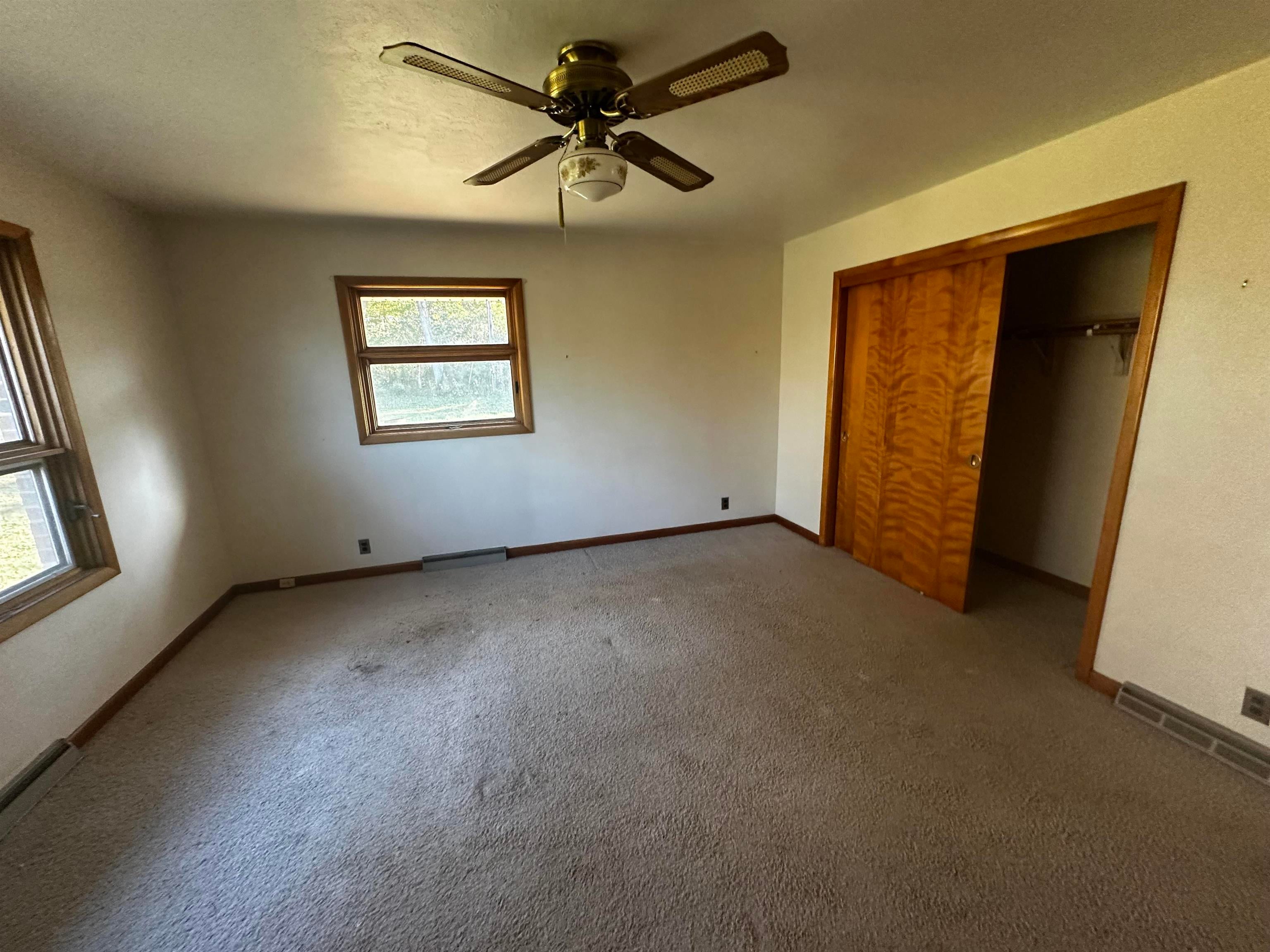 8052 Ohio River Road Point Pleasant, WV 25550 - Photo 8 of 20 Gallery Image 8