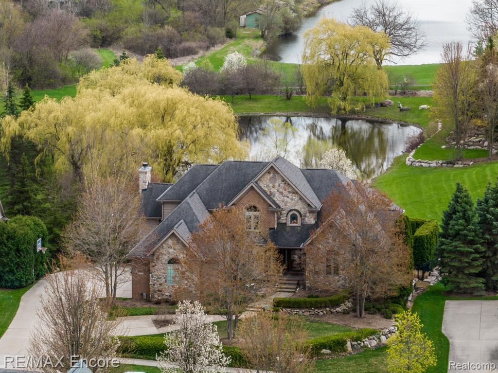 6993 Oakhurst Ridge Road Clarkston, MI 48348 - Photo 3 of 58 Gallery Image 3