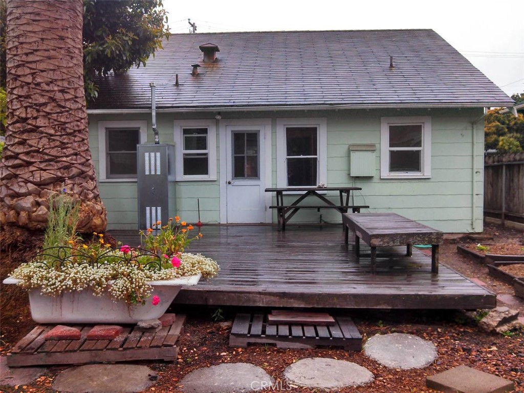 1520 Santa Rosa Street San Luis Obispo, CA 93401 - Photo 2 of 9 Back of house