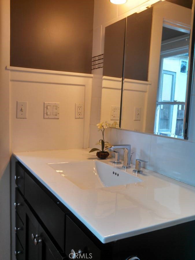 1520 Santa Rosa Street San Luis Obispo, CA 93401 - Photo 7 of 9 Bathroom sink