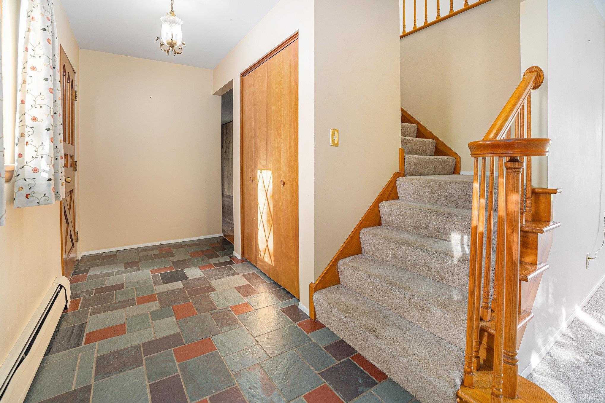 5434 Raleigh Drive South Bend, IN 46614 - Photo 2 of 21
