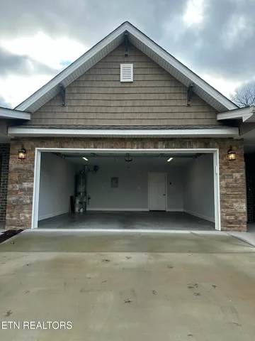 $389,000 | 766 Snowflower Circle, Pigeon Forge, TN 37863