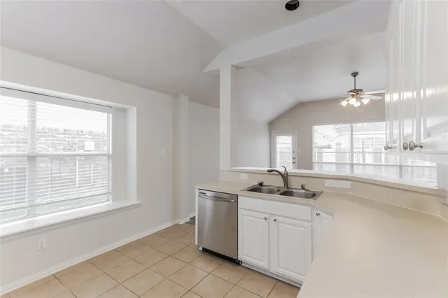 $2,305 | 1039 Barrymore Lane, Duncanville, TX 75137