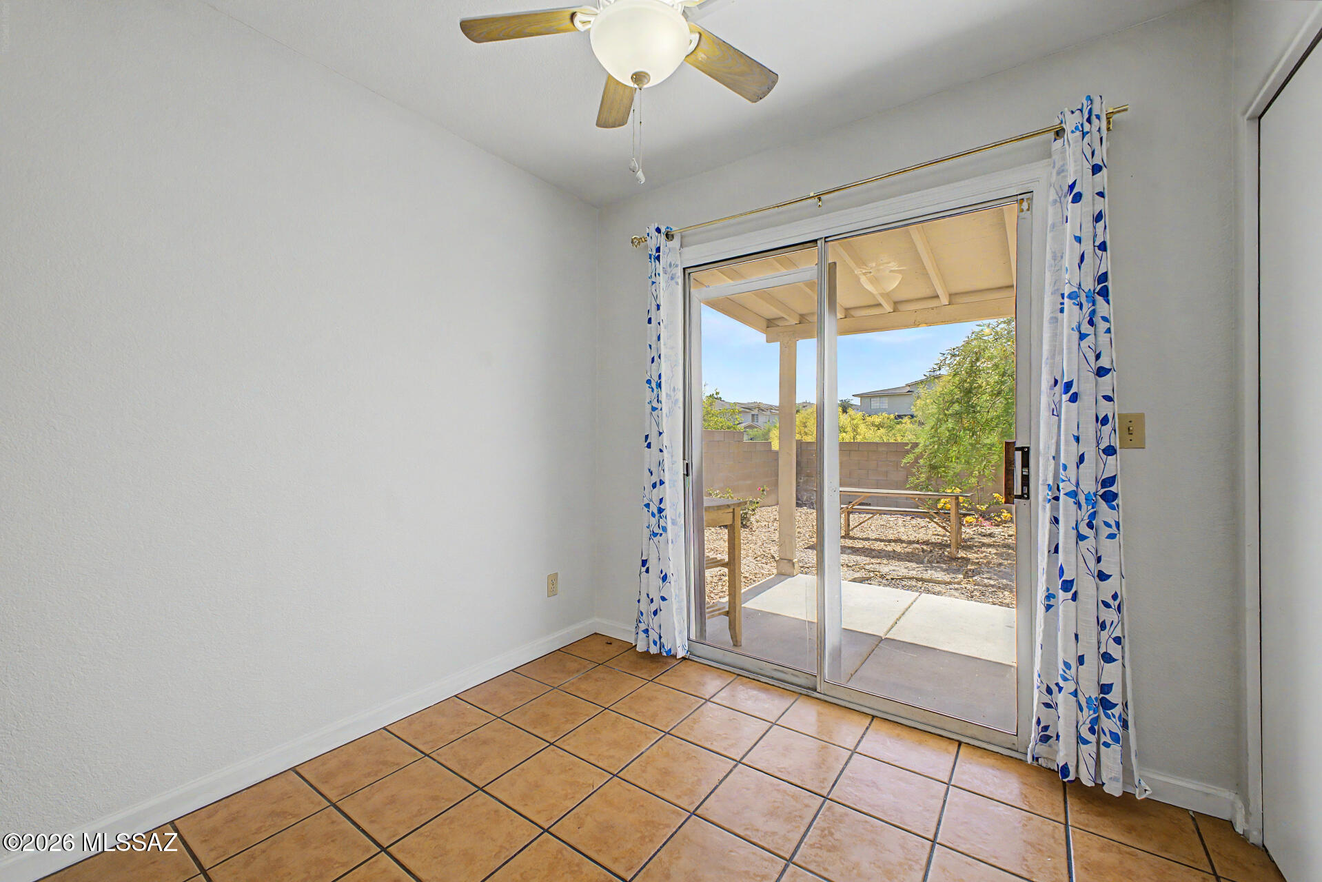 1270 North Falcon Ridge Drive Tucson, AZ 85745 - Photo 7 of 26 7 - Falcon Ridge