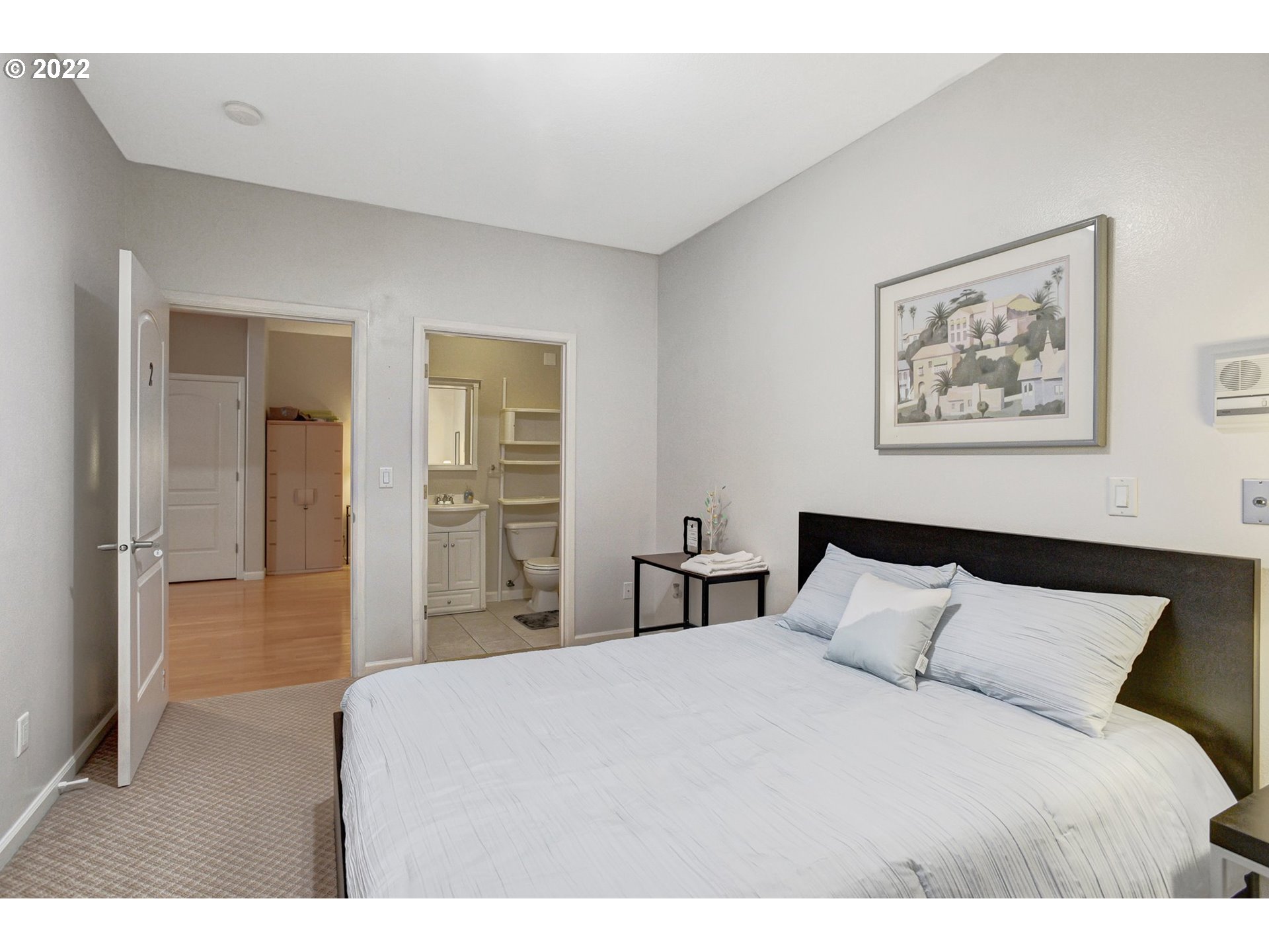 12122 Southeast Foster Road Portland, OR 97266 - Photo 13 of 32