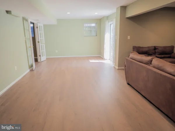 $885,000 | 905 Gunnison Court, Crofton, MD 21114