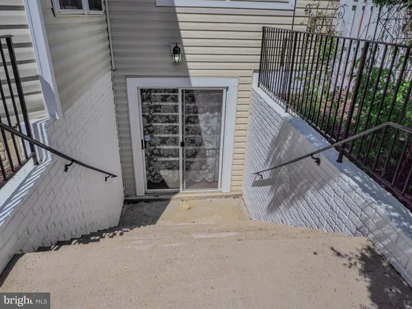 $885,000 | 905 Gunnison Court, Crofton, MD 21114