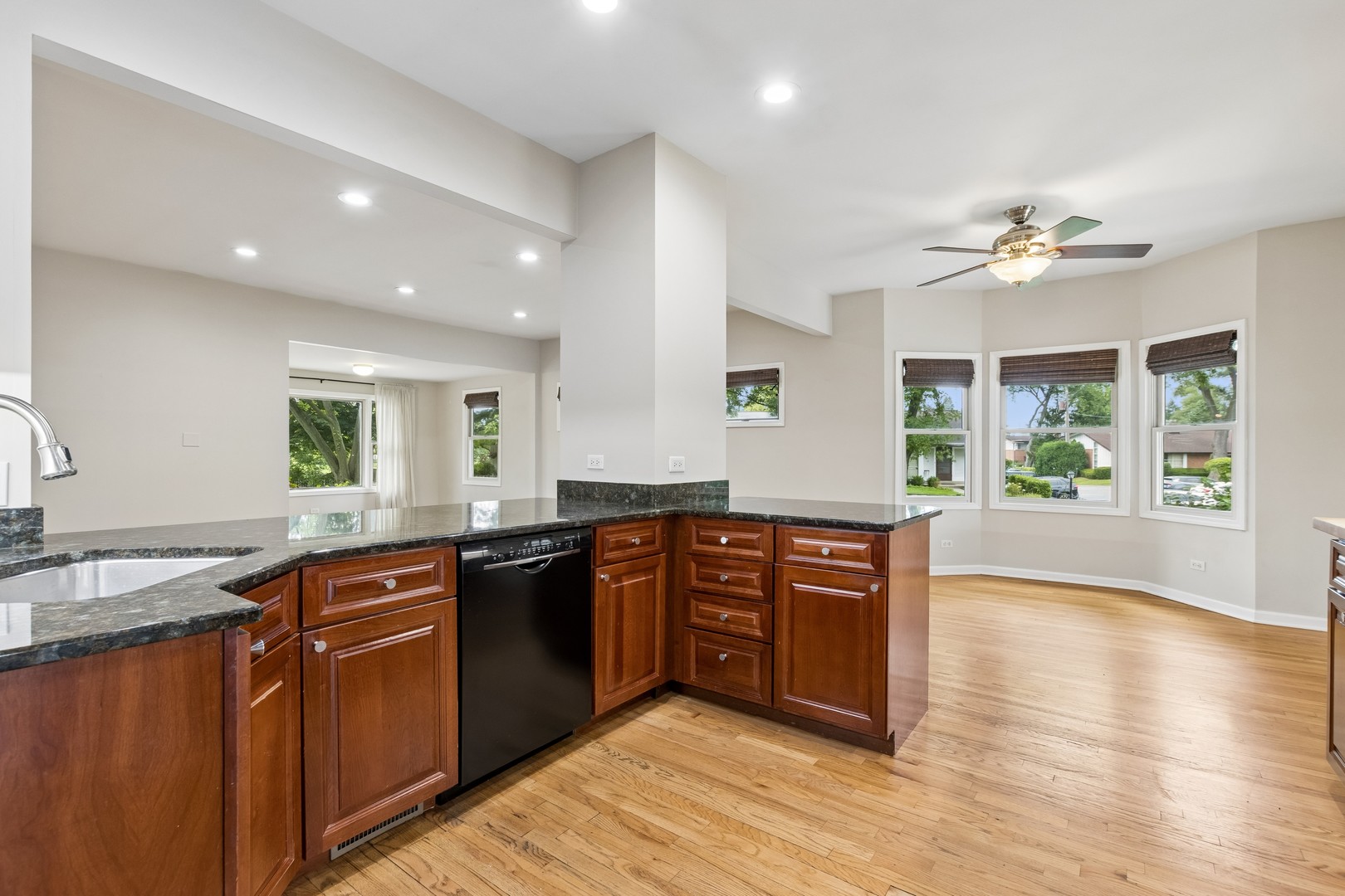 255 North Happ Road Northfield, IL 60093 - Photo 17 of 35 Gallery Image 17