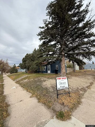 $250,000 | 1239 South Oak Street, Casper, WY 82601