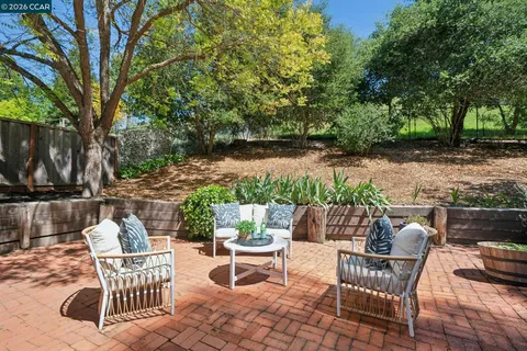 $1,299,000 | 169 Natalie Drive, Moraga, CA 94556