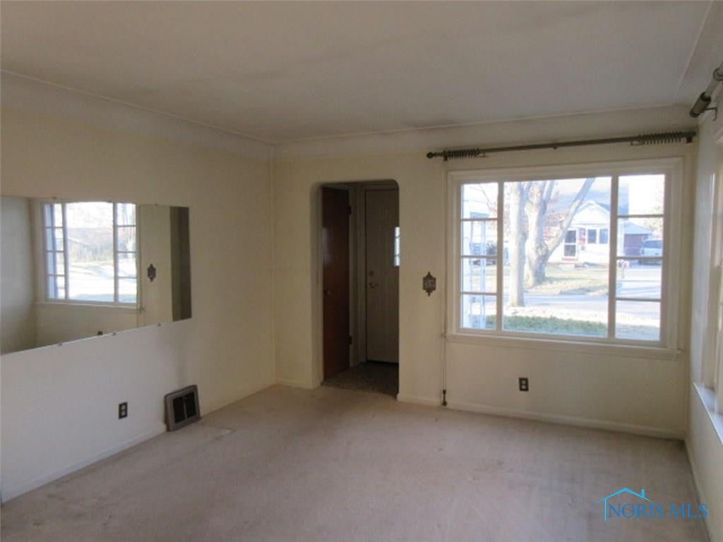 2867 Nash Road Toledo, OH 43613 - Photo 2 of 22 Gallery Image 2