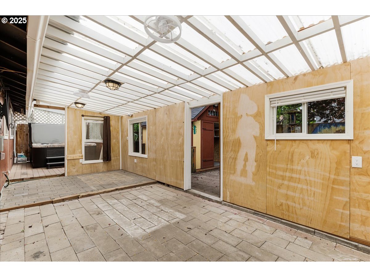719 South Chehalem Street Newberg, OR 97132 - Photo 20 of 27 a view of an entryway of the house