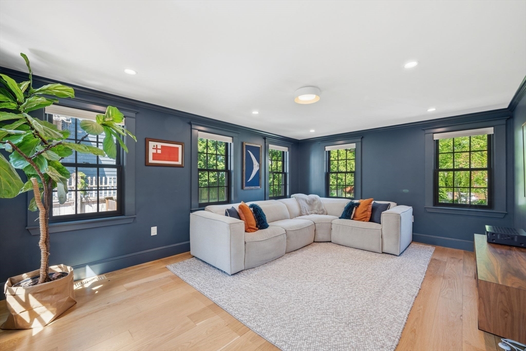 31 Elm Street Marblehead, MA 01945 - Photo 22 of 39
