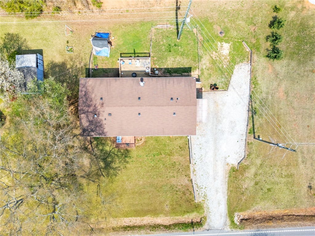 137 East Reedy Fork Road Seneca, SC 29678 - Photo 25 of 28 An overhead perspective reveals a residence nestled within a spacious natural setting.