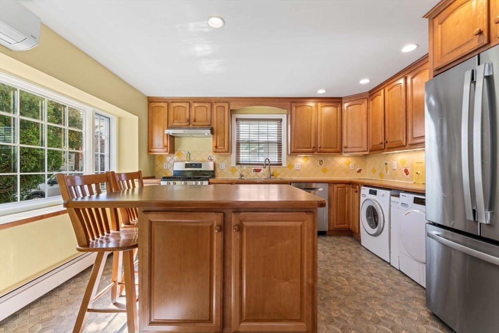 17 Harrington Road Waltham, MA 02452 - Photo 13 of 38