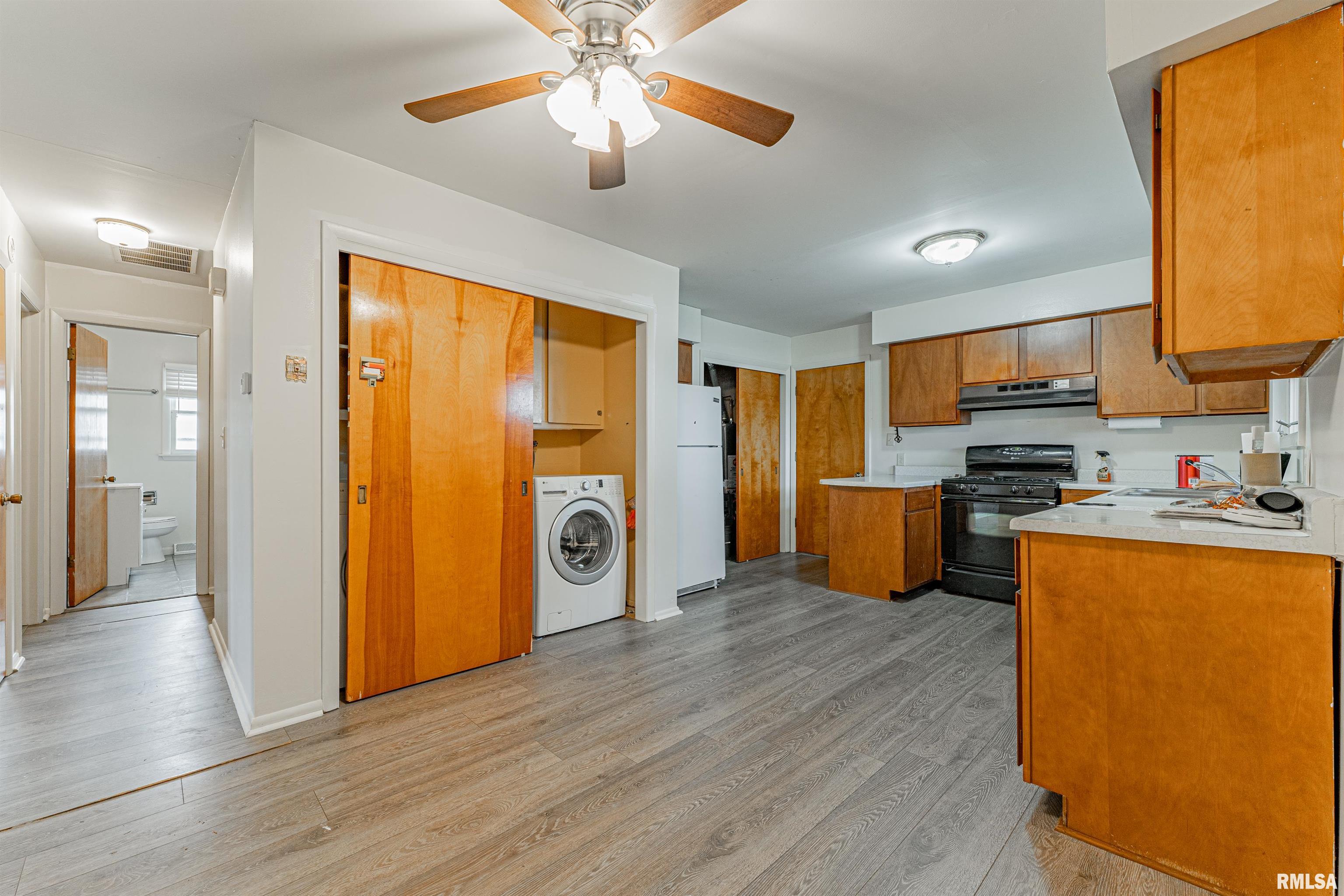 204 5th Street Armington, IL 61721 - Photo 10 of 19 Gallery Image 10