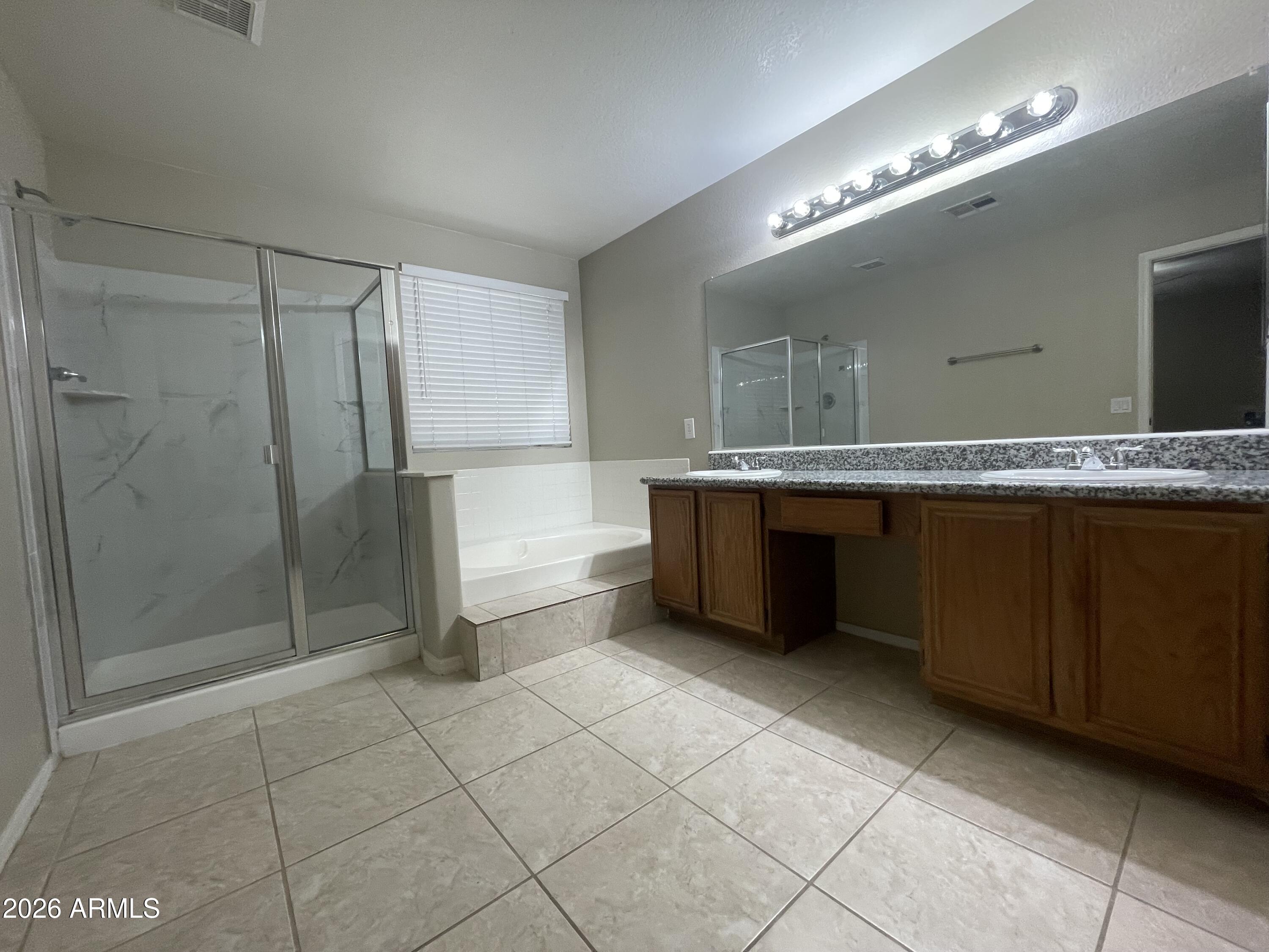 706 South Golden Key Street Gilbert, AZ 85233 - Photo 5 of 6