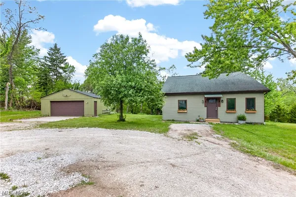 $299,000 | 18500 Bennett Road, North Royalton, OH 44133