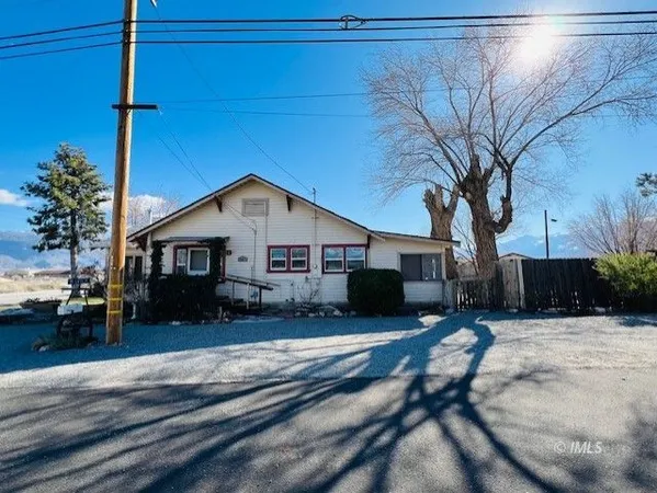 $220,000 | 507 South Edwards Street, Independence, CA 93526
