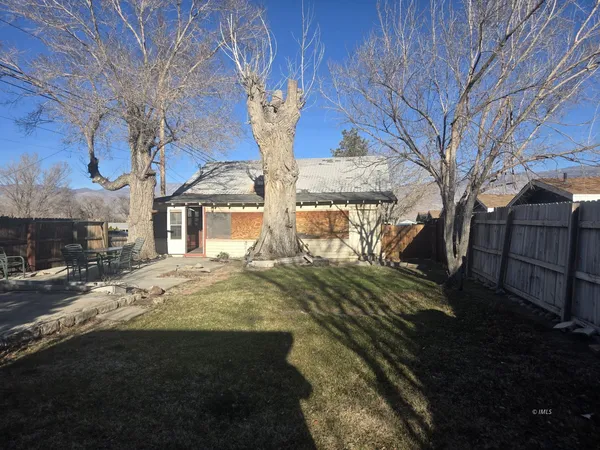 $220,000 | 507 South Edwards Street, Independence, CA 93526