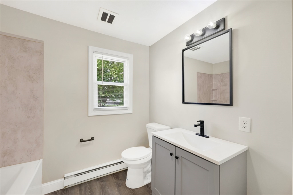 24 Daley Street Chicopee, MA 01013 - Photo 12 of 24