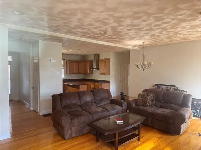 $599,000 | 30 Tarklin Road, Smithfield, RI 02814