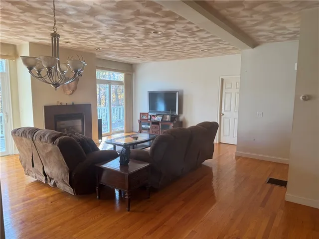 $599,000 | 30 Tarklin Road, Smithfield, RI 02814