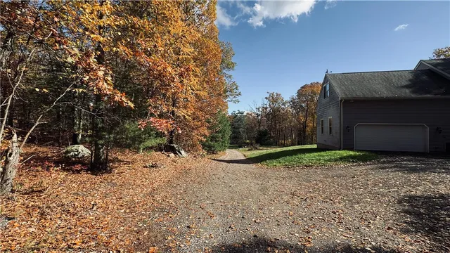 $599,000 | 30 Tarklin Road, Smithfield, RI 02814