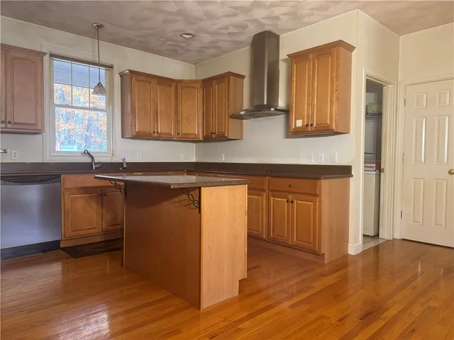 $599,000 | 30 Tarklin Road, Smithfield, RI 02814