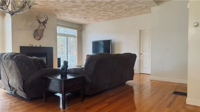 $599,000 | 30 Tarklin Road, Smithfield, RI 02814