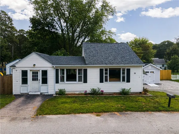 $379,900 | 28 Bakers Creek Road, Warwick, RI 02886