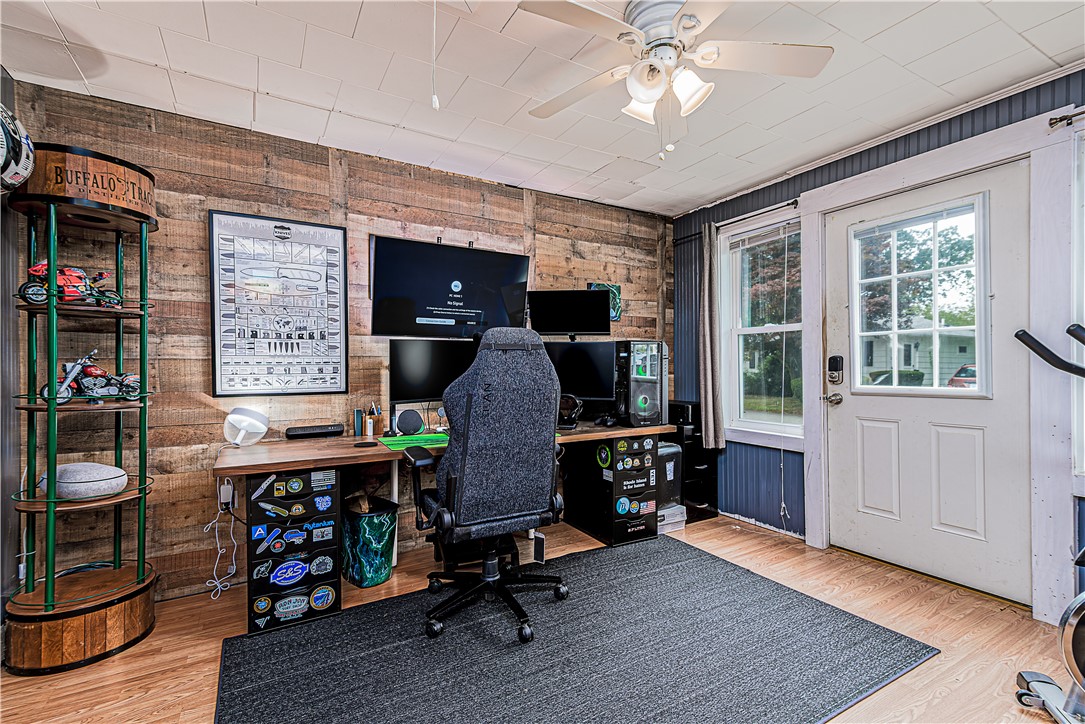 28 Bakers Creek Road Warwick, RI 02886 - Photo 14 of 31