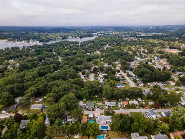 $379,900 | 28 Bakers Creek Road, Warwick, RI 02886