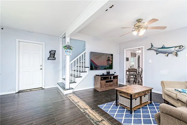 $379,900 | 28 Bakers Creek Road, Warwick, RI 02886