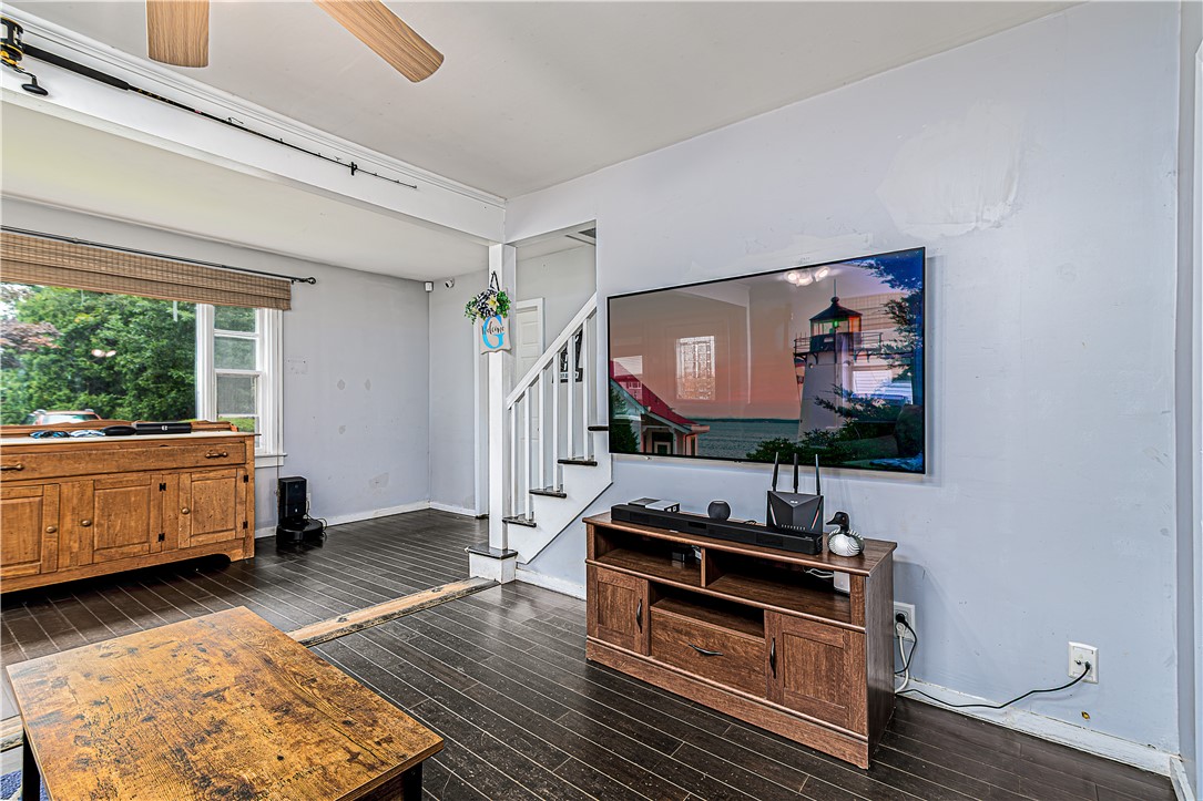 28 Bakers Creek Road Warwick, RI 02886 - Photo 8 of 31