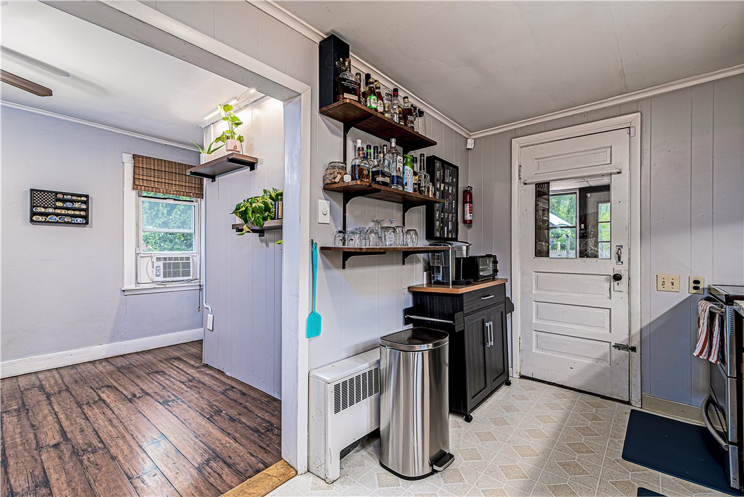 28 Bakers Creek Road Warwick, RI 02886 - Photo 10 of 31