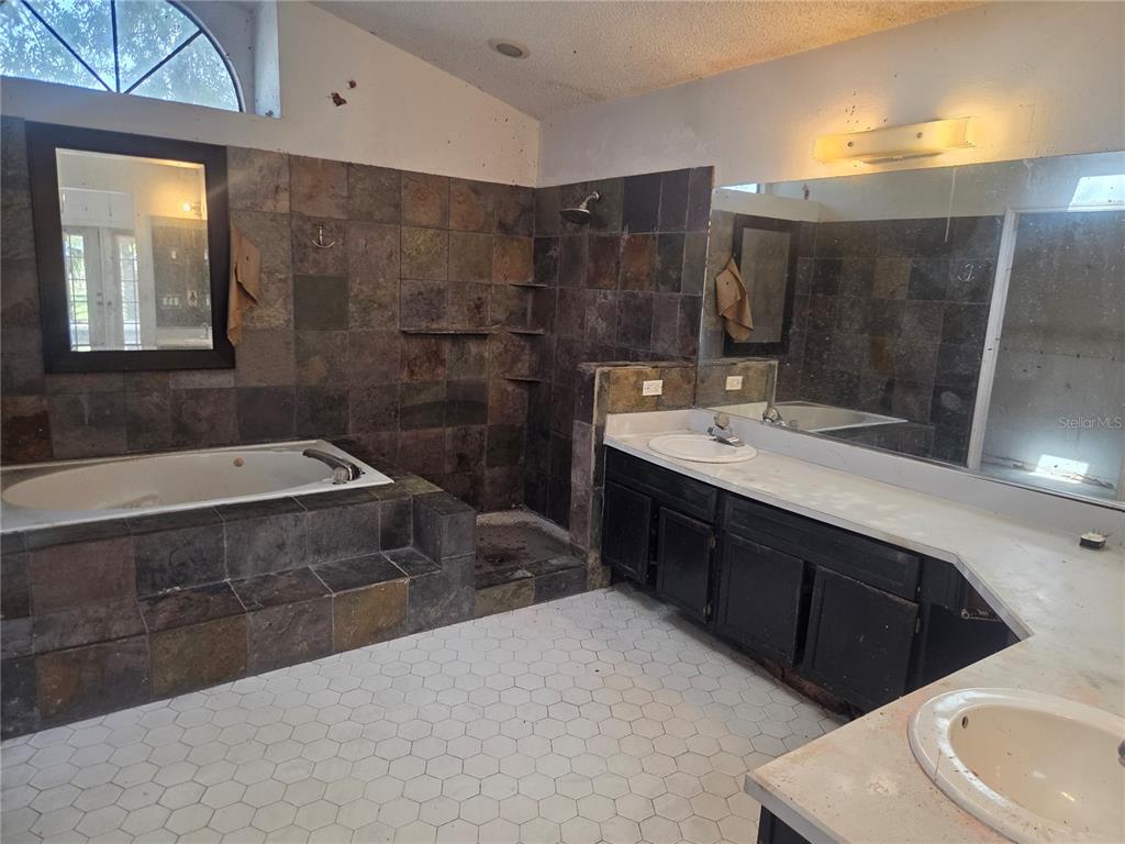 7741 Pointview Circle Orlando, FL 32836 - Photo 16 of 26