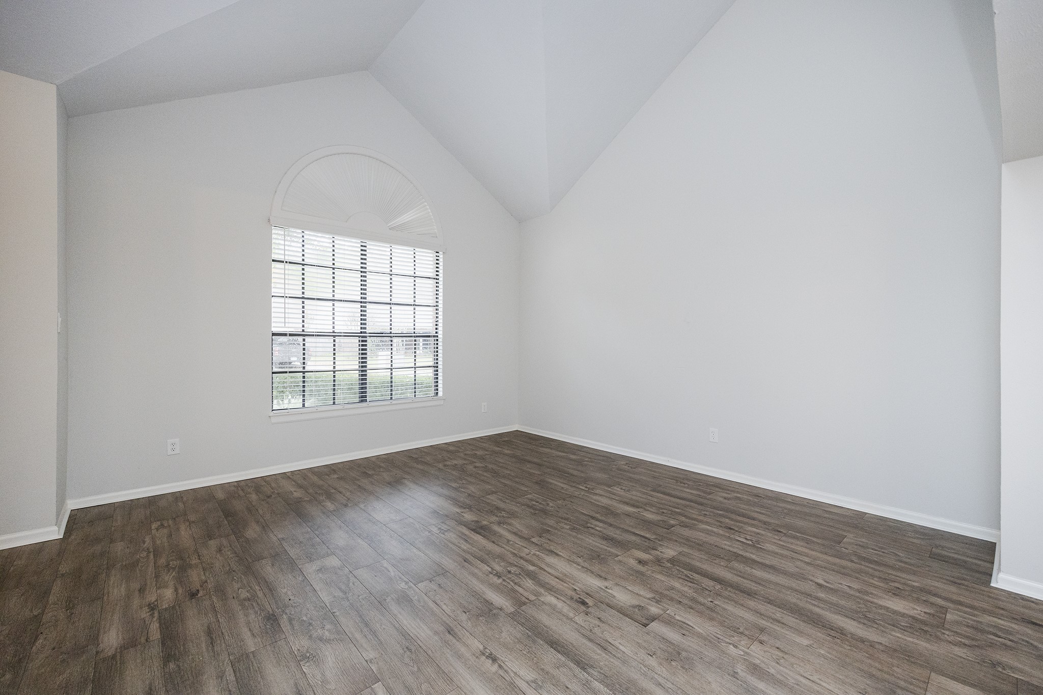 86 West Stony Bridge Circle The Woodlands, TX 77381 - Photo 11 of 47