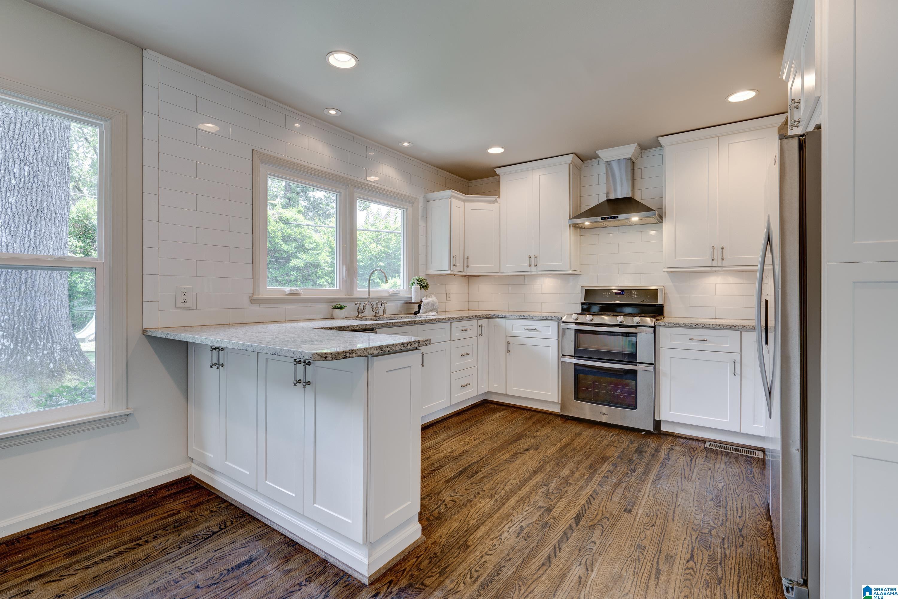609 Rumson Road Birmingham, AL 35209 - Photo 9 of 33