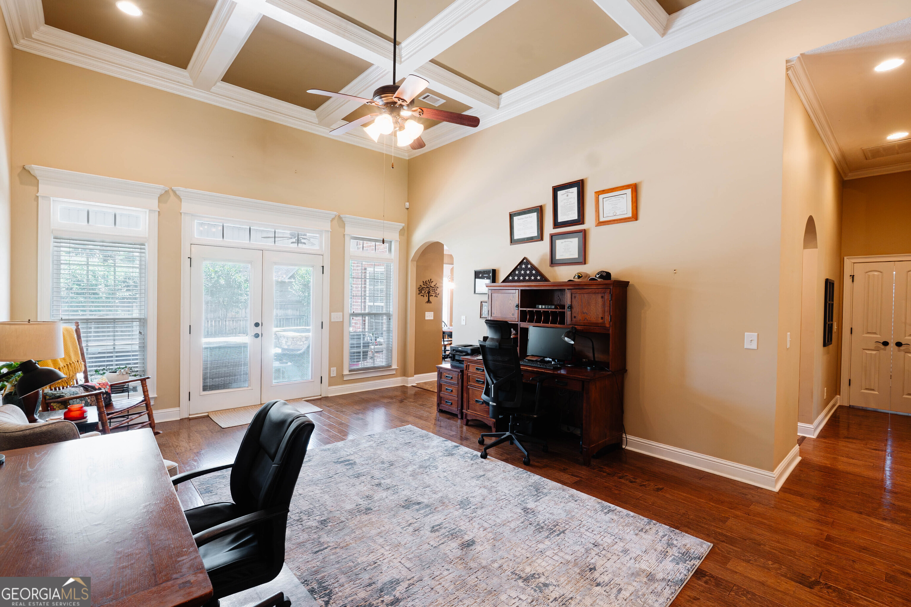 501 Old Bridge Road Warner Robins, GA 31088 - Photo 9 of 54 a view of a livingroom with furniture