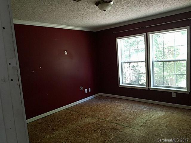 821 Killian Road Stanley, NC 28164 - Photo 5 of 7 Gallery Image 5