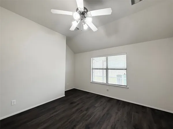 $2,100 | 24810 Lazy Tee Lane, Tomball, TX 77375