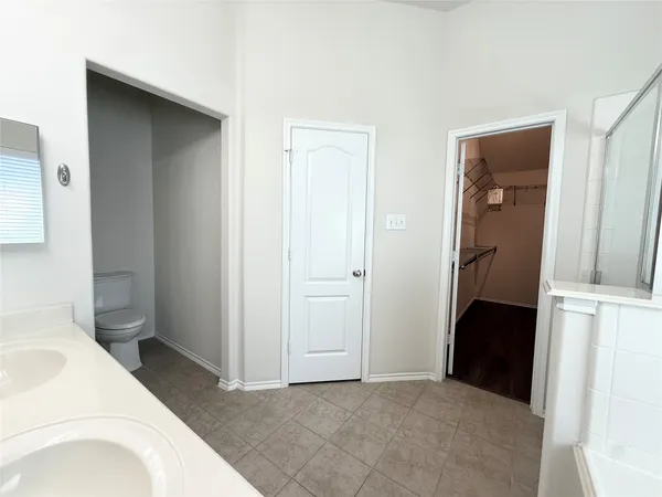 $2,100 | 24810 Lazy Tee Lane, Tomball, TX 77375