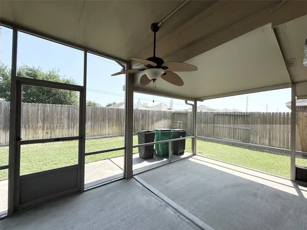 $2,100 | 24810 Lazy Tee Lane, Tomball, TX 77375