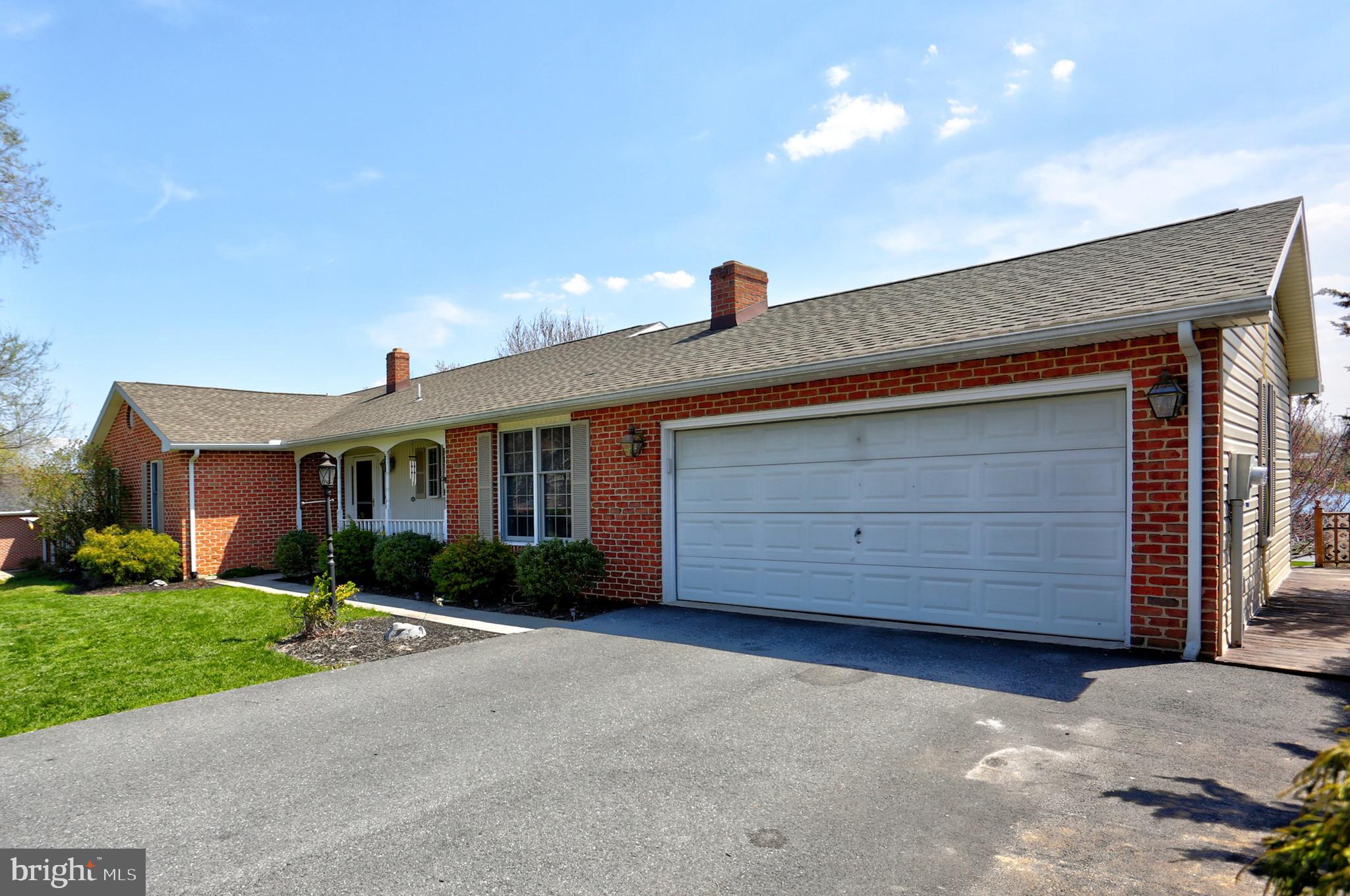 412 Limestone Road Carlisle, PA 17015 - Photo 2 of 38 Gallery Image 2