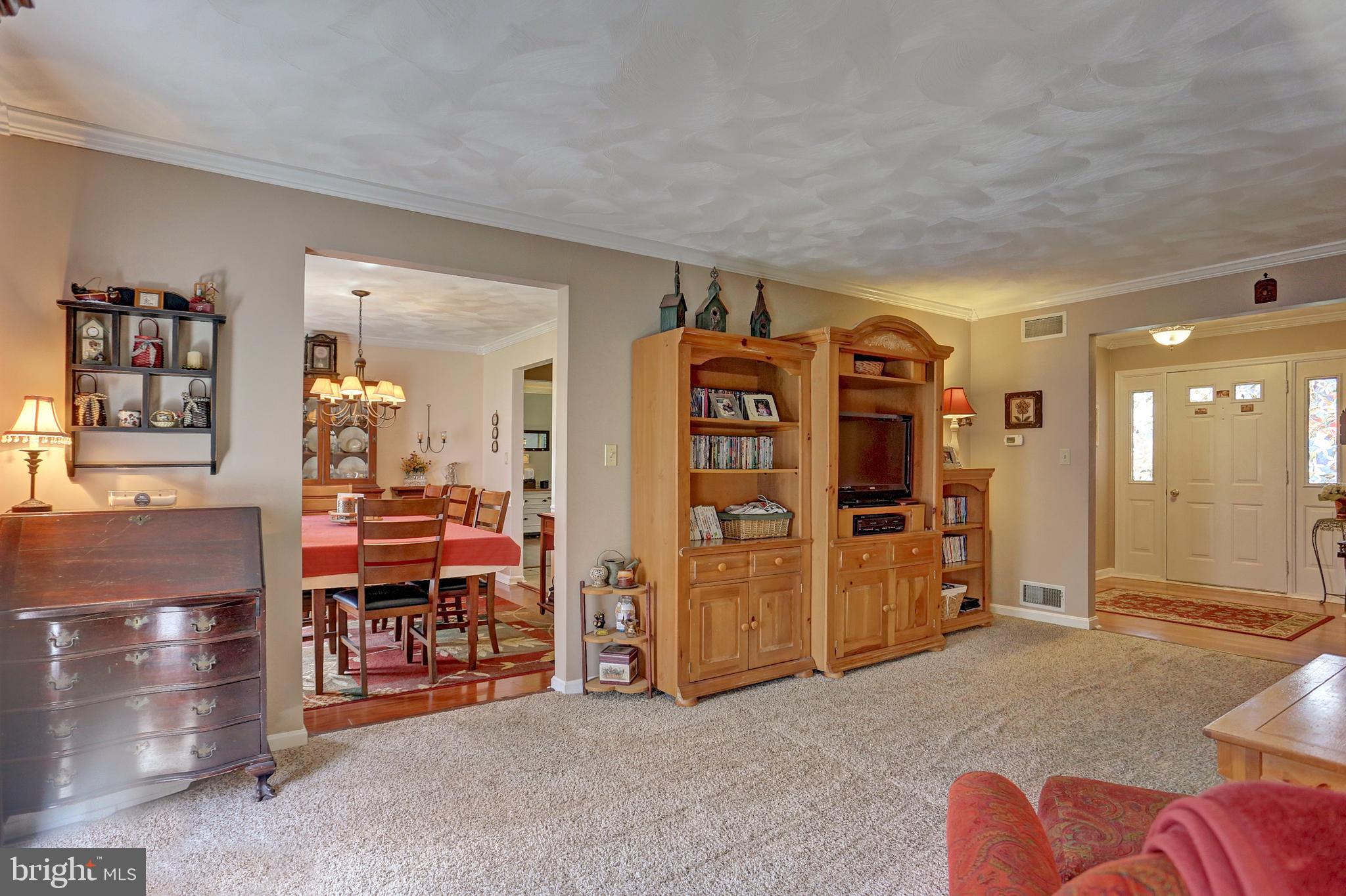412 Limestone Road Carlisle, PA 17015 - Photo 17 of 38 Gallery Image 17