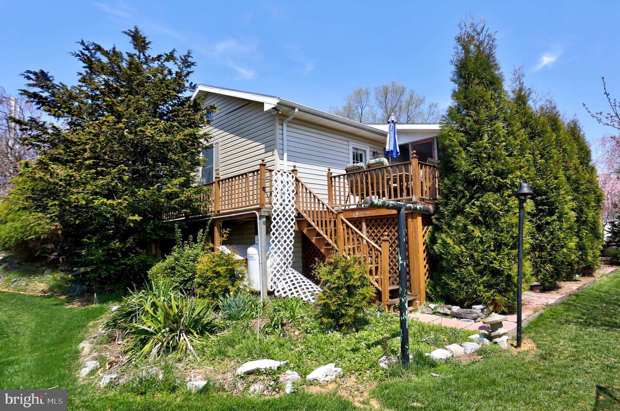 412 Limestone Road Carlisle, PA 17015 - Photo 7 of 38 Gallery Image 7